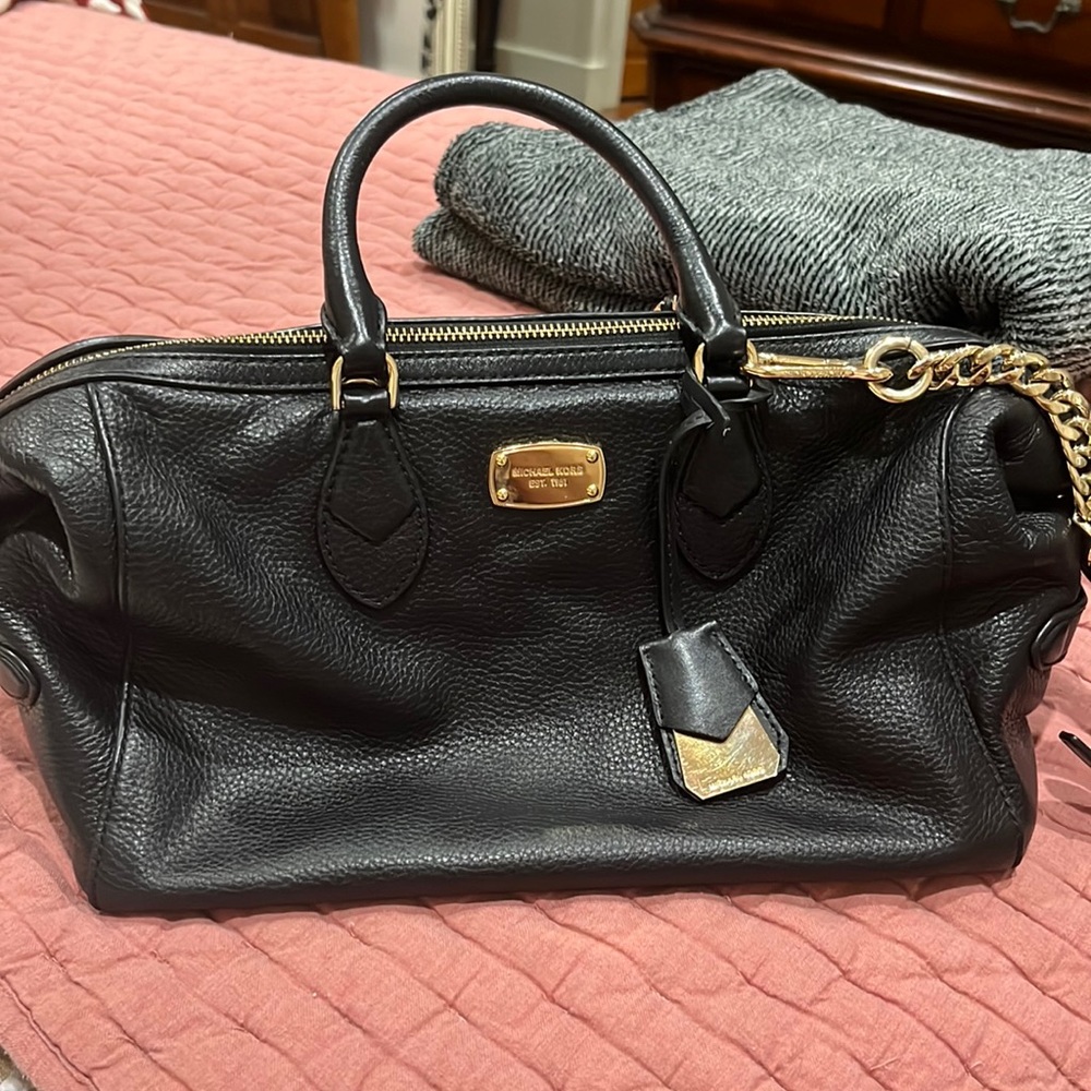 EXCELLENT CONDITION MICHAEL Michael Kors Leather Handbag NO RIPS TEARS